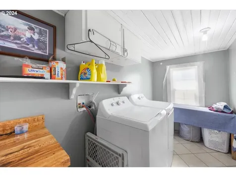 8771 Tiller Trail Highway Canyonville OR 97417
