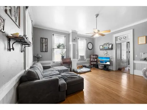 8771 Tiller Trail Highway Canyonville OR 97417