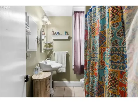 8771 Tiller Trail Highway Canyonville OR 97417