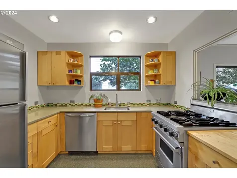 6140 Se 32nd Avenue Portland OR 97202
