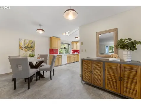 2945 Se 140th Avenue Portland OR 97236