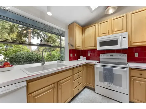2945 Se 140th Avenue Portland OR 97236