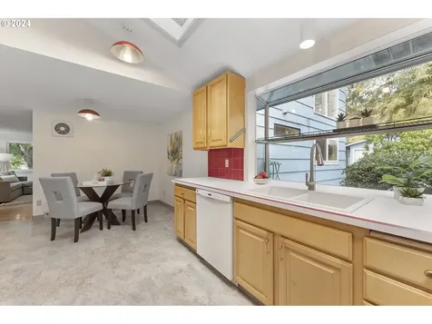 2945 Se 140th Avenue Portland OR 97236