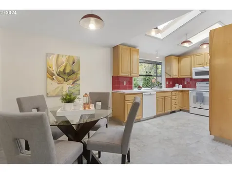 2945 Se 140th Avenue Portland OR 97236