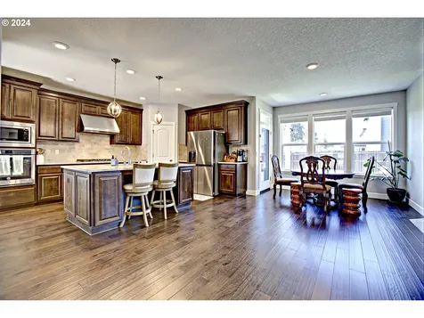 7800 Ne 172nd Avenue Vancouver WA 98682