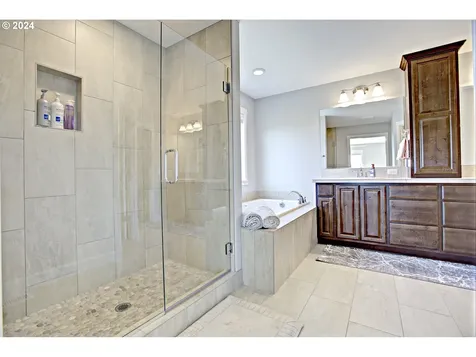 7800 Ne 172nd Avenue Vancouver WA 98682