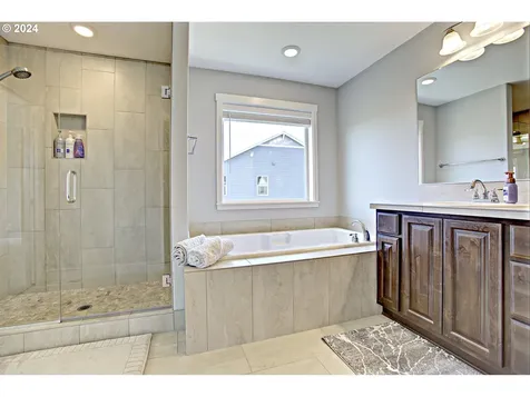 7800 Ne 172nd Avenue Vancouver WA 98682