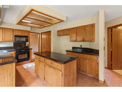 1510 Nw Towle Terrace Gresham OR 97030