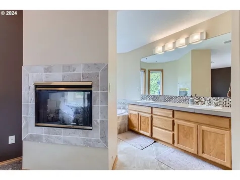 8230 Sw Maxine Lane Wilsonville OR 97070