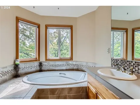8230 Sw Maxine Lane Wilsonville OR 97070