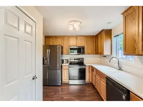 1825 Se Ripplewood Avenue Hillsboro OR 97123