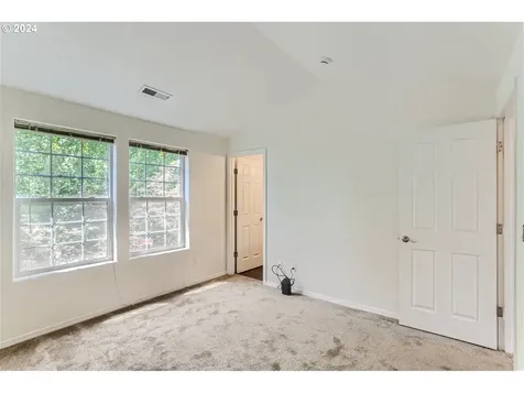 1825 Se Ripplewood Avenue Hillsboro OR 97123