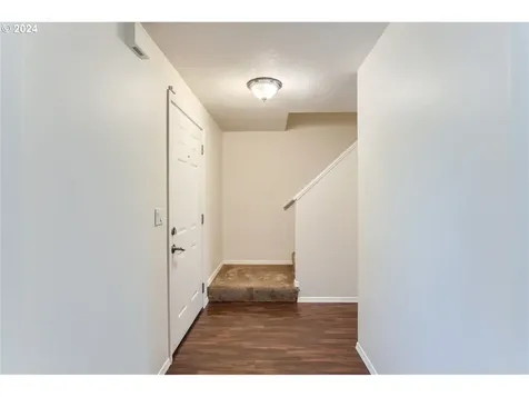 1825 Se Ripplewood Avenue Hillsboro OR 97123