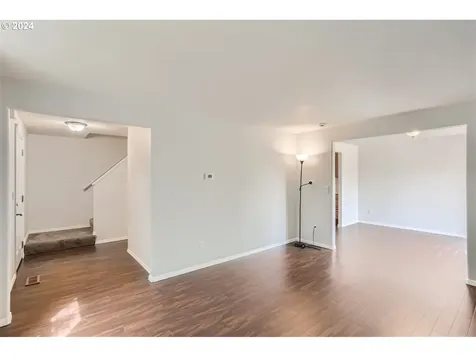 1825 Se Ripplewood Avenue Hillsboro OR 97123