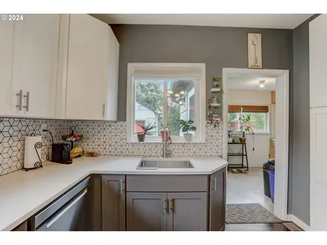 6104 Se 88th Avenue Portland OR 97266
