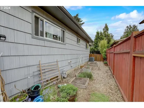 6104 Se 88th Avenue Portland OR 97266