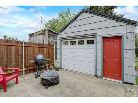 6104 Se 88th Avenue Portland OR 97266
