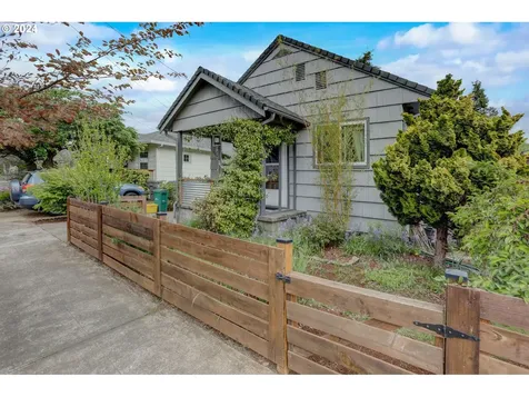 6104 Se 88th Avenue Portland OR 97266