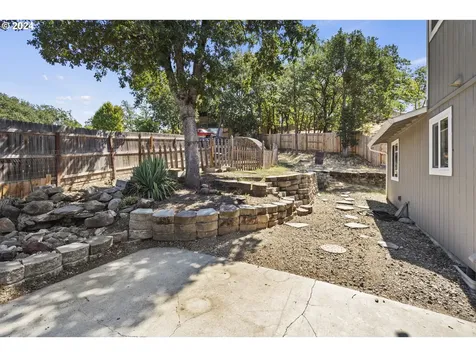 163 Christa Lane Eagle Point OR 97524