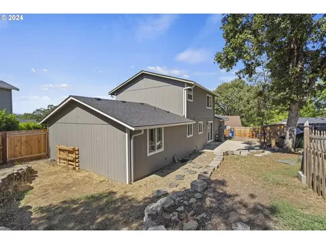 163 Christa Lane Eagle Point OR 97524