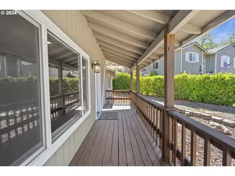 163 Christa Lane Eagle Point OR 97524