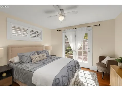 9045 Sw 50th Avenue Portland OR 97219