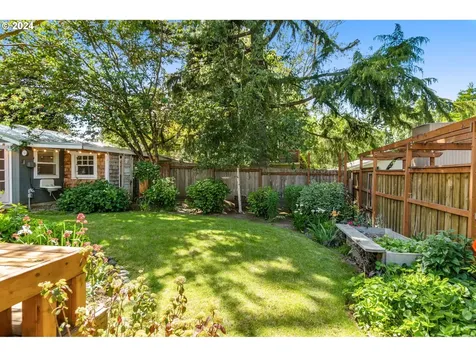 9045 Sw 50th Avenue Portland OR 97219