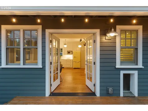 9045 Sw 50th Avenue Portland OR 97219