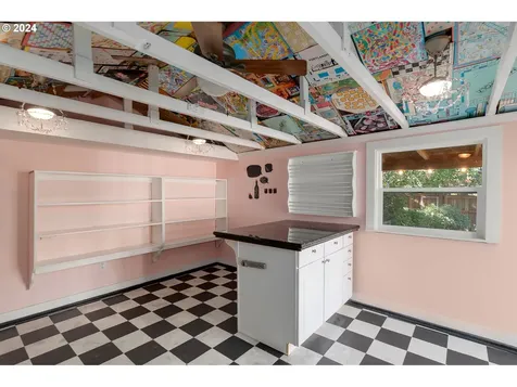 9045 Sw 50th Avenue Portland OR 97219