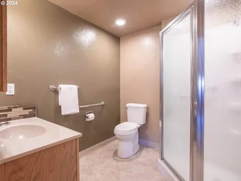 523 Sandstone Way Eugene OR 97402
