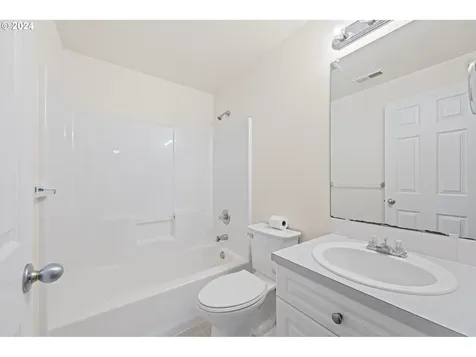 20421 SW Brackenwood Lane Beaverton OR 97003