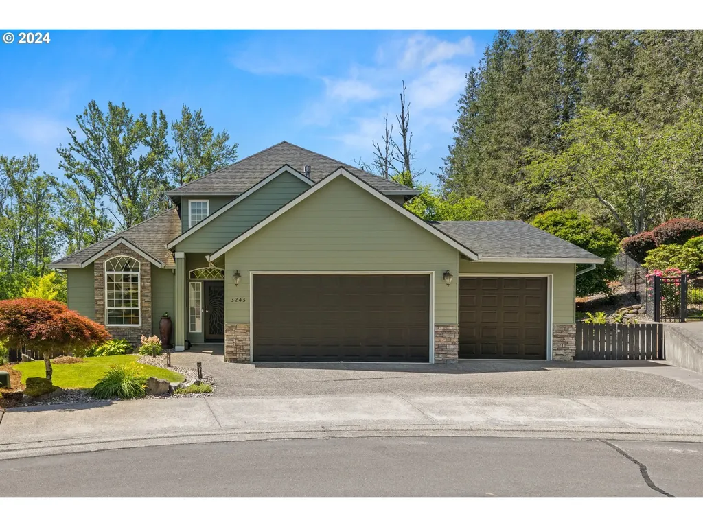 3245 Se Hall Court Troutdale OR 97060