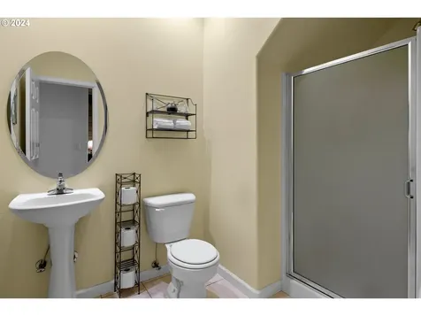 3245 Se Hall Court Troutdale OR 97060