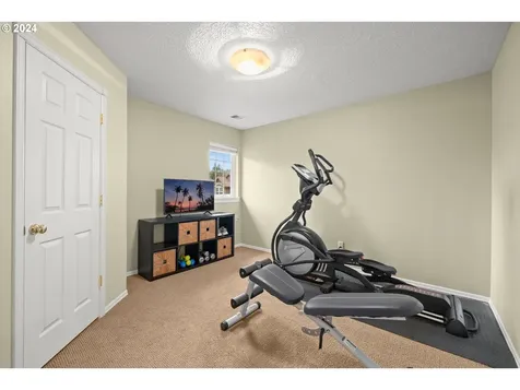 3245 Se Hall Court Troutdale OR 97060
