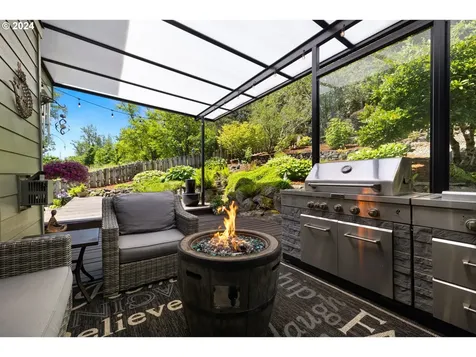 3245 Se Hall Court Troutdale OR 97060