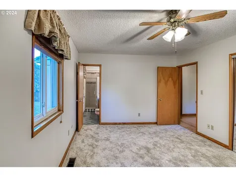 1500 NW 59th Street Vancouver WA 98663