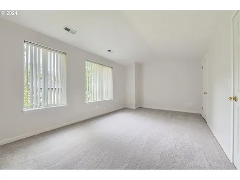 8427 Sw 85th Avenue Portland OR 97223