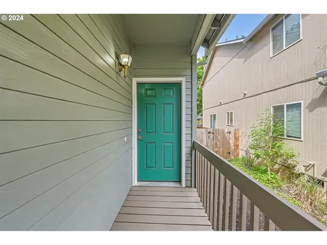 8427 Sw 85th Avenue Portland OR 97223