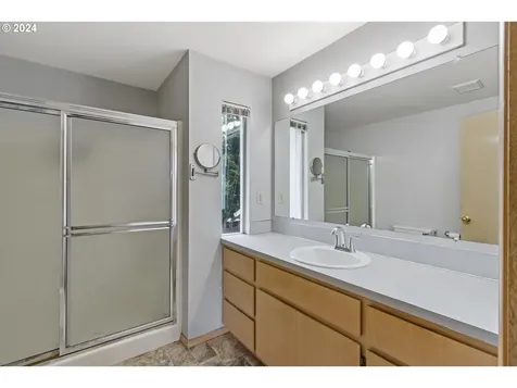 5744 Nw 179th Avenue Portland OR 97229