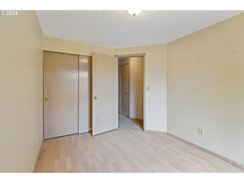 5744 Nw 179th Avenue Portland OR 97229