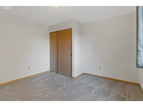 5744 Nw 179th Avenue Portland OR 97229