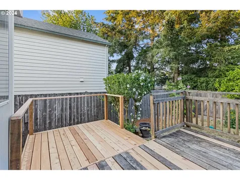 5744 Nw 179th Avenue Portland OR 97229