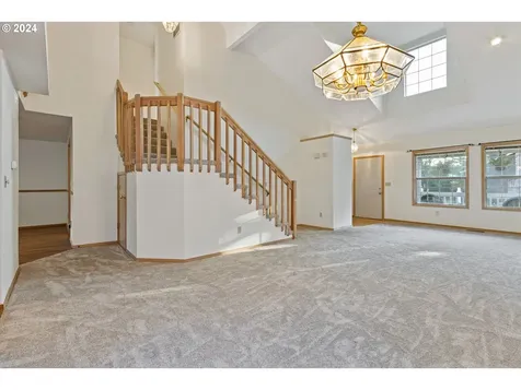 5744 Nw 179th Avenue Portland OR 97229