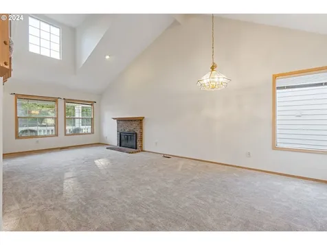 5744 Nw 179th Avenue Portland OR 97229