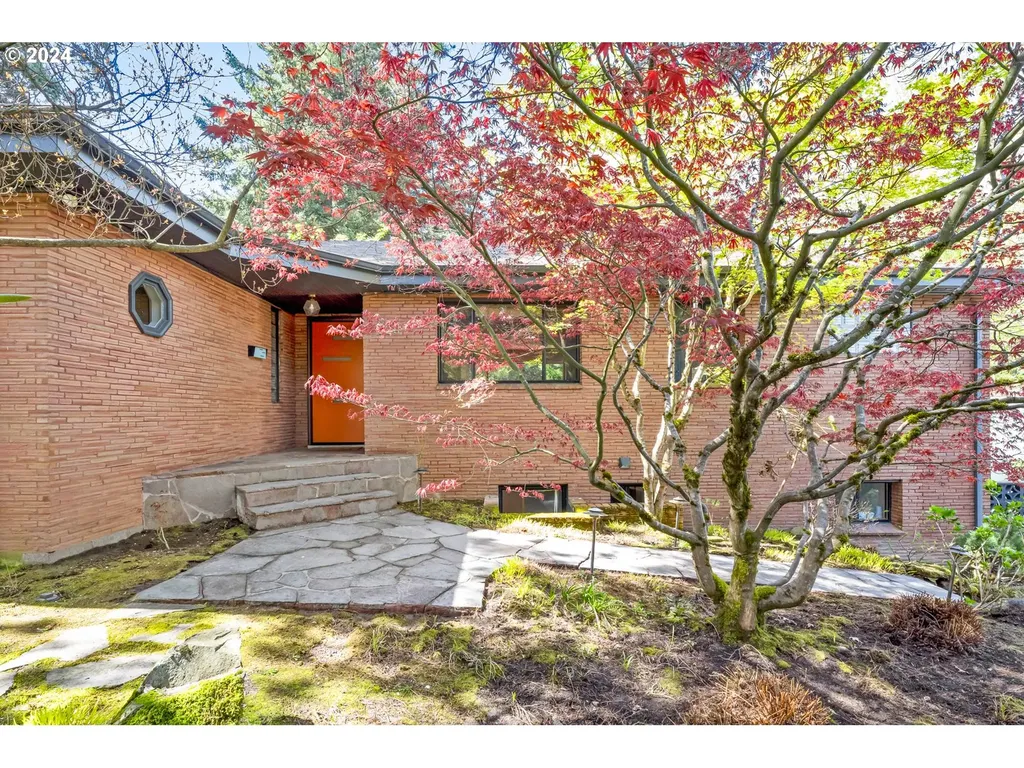 2211 Se 76th Avenue Portland OR 97215