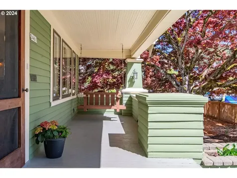 2461 Ne 50th Avenue Portland OR 97213