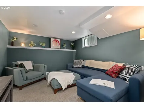 2461 Ne 50th Avenue Portland OR 97213