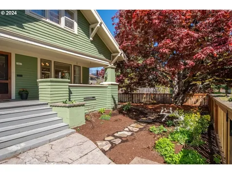 2461 Ne 50th Avenue Portland OR 97213