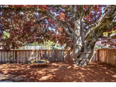 2461 Ne 50th Avenue Portland OR 97213