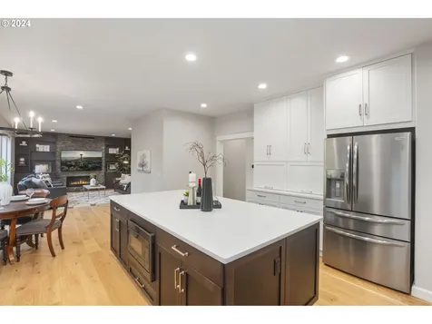 13869 Amberwood Circle Lake Oswego OR 97035